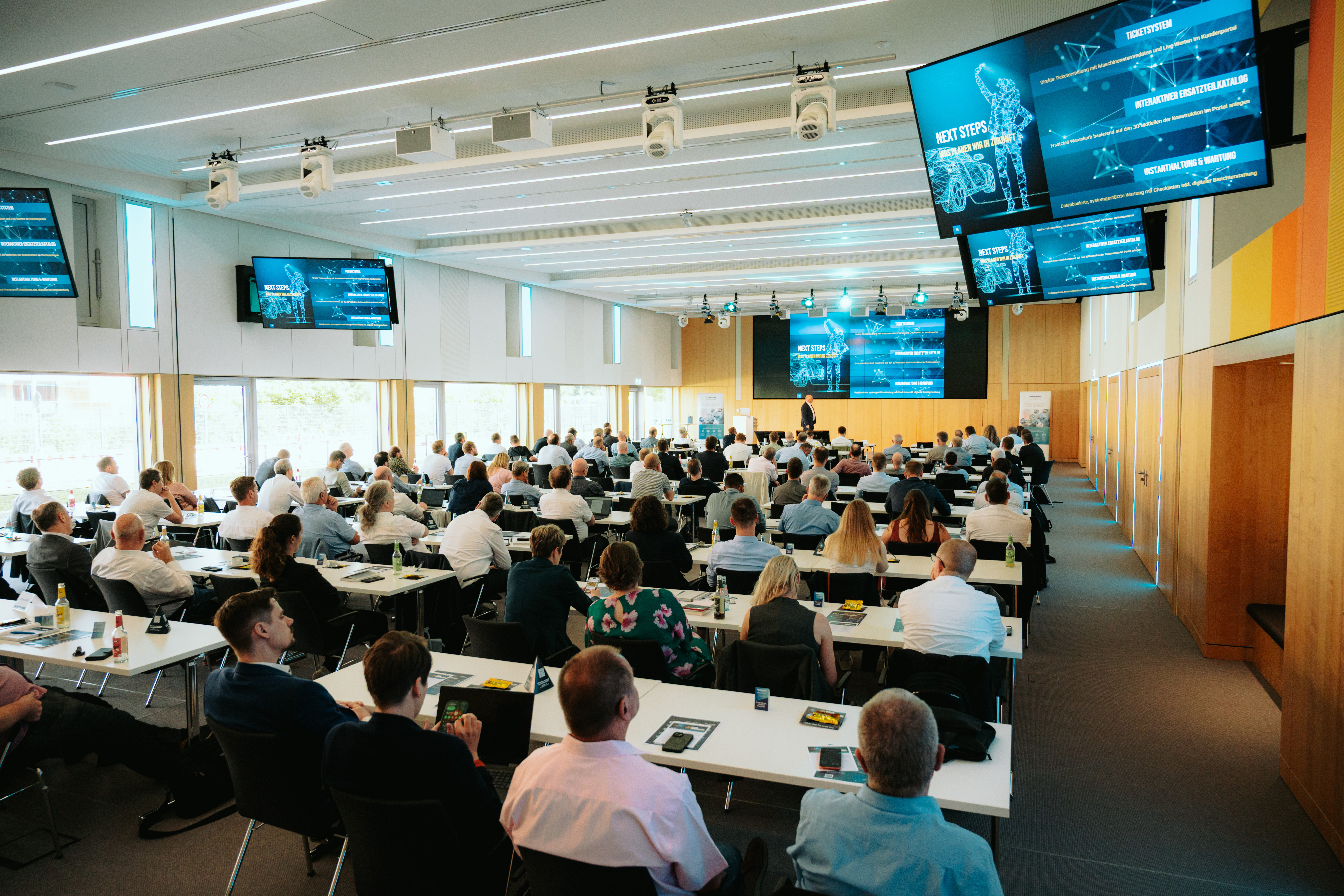 Menschen auf der 25. User Conference